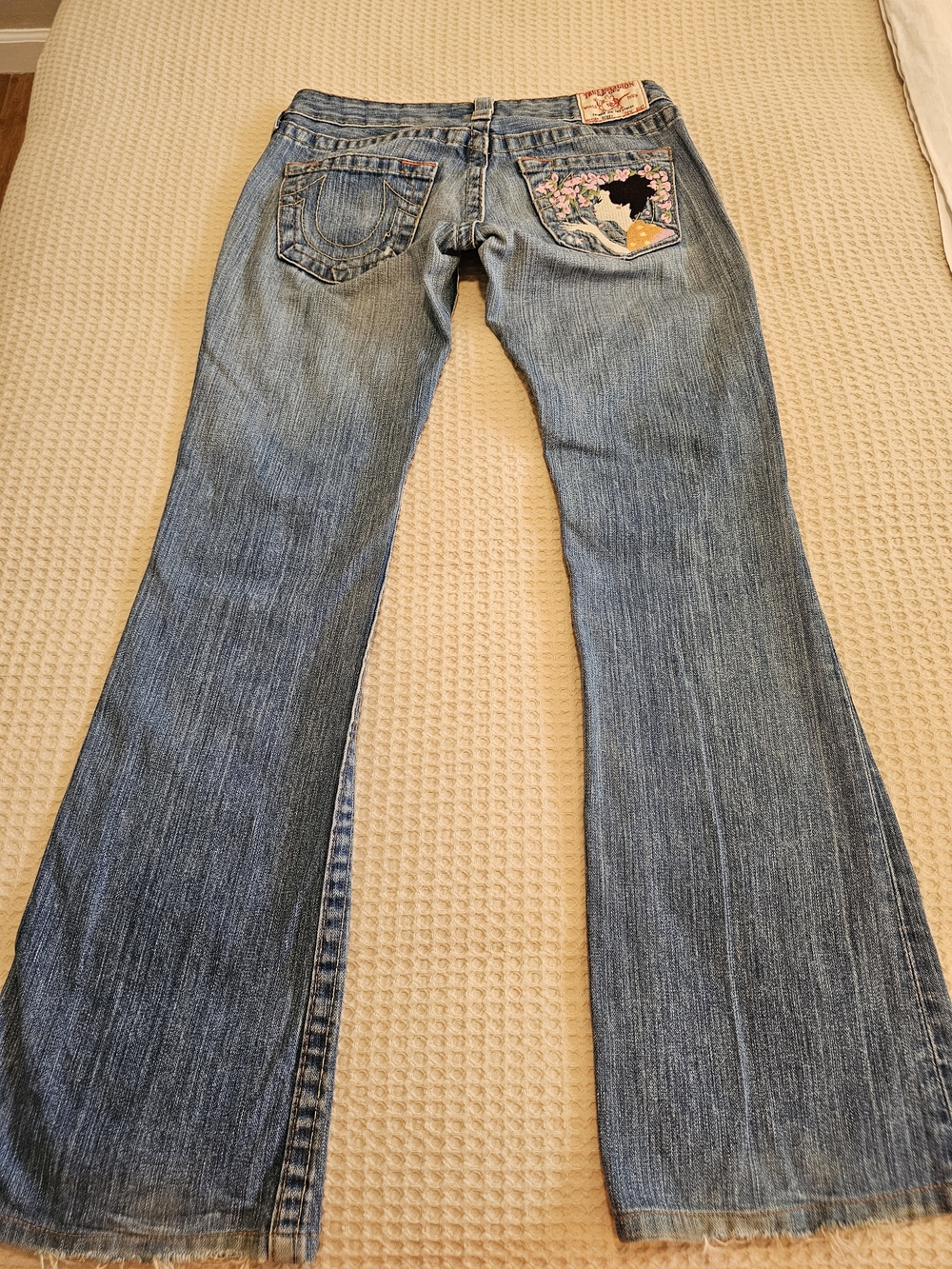 True Religion Geisha Embroidered Y2K Jeans – Rare Vintage | Size 27 - Picture 9 of 9
